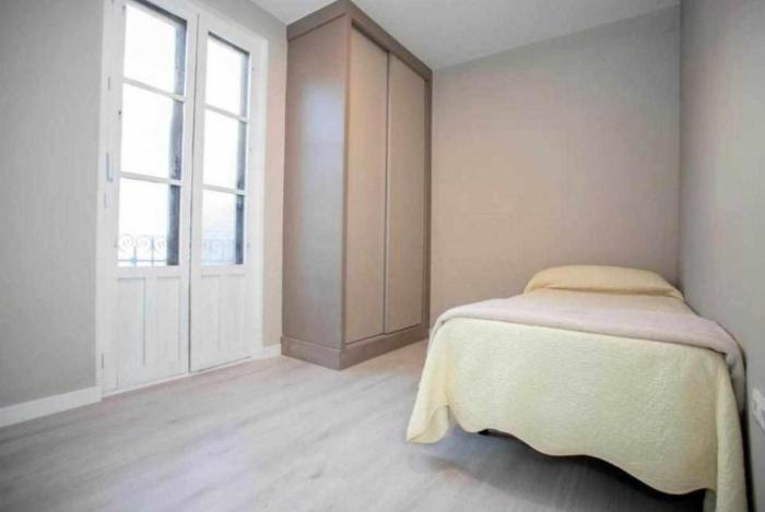 Hostal Viena Plaza Nueva Granada Room photo